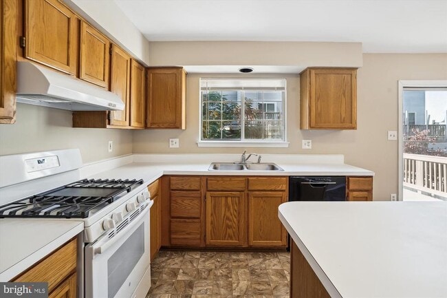 Building Photo - 14705 Flower Hill Dr