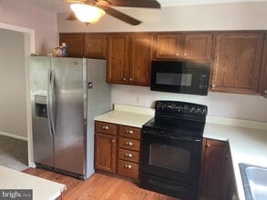 Building Photo - 154 Trotters Lea Ln