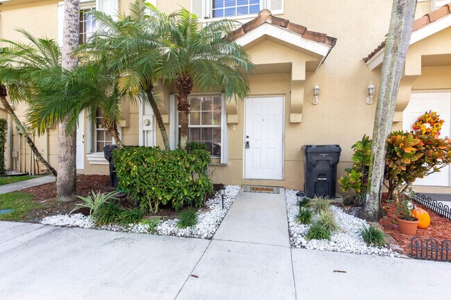 Building Photo - 6916 Crooked Fence Dr