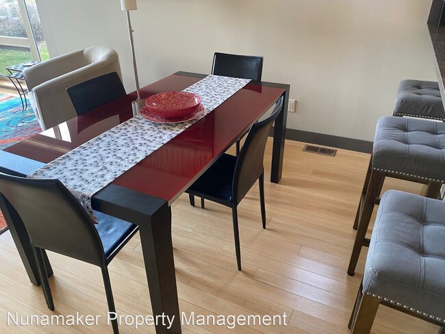 Building Photo - 2 br, 2.5 bath House - 29 Mosier Creek Pl