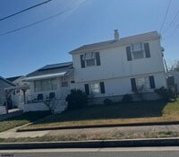 Building Photo - 512 N Somerset Ave