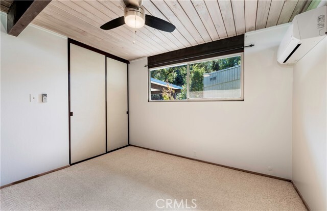 Building Photo - 4924 E Elsinore Ave