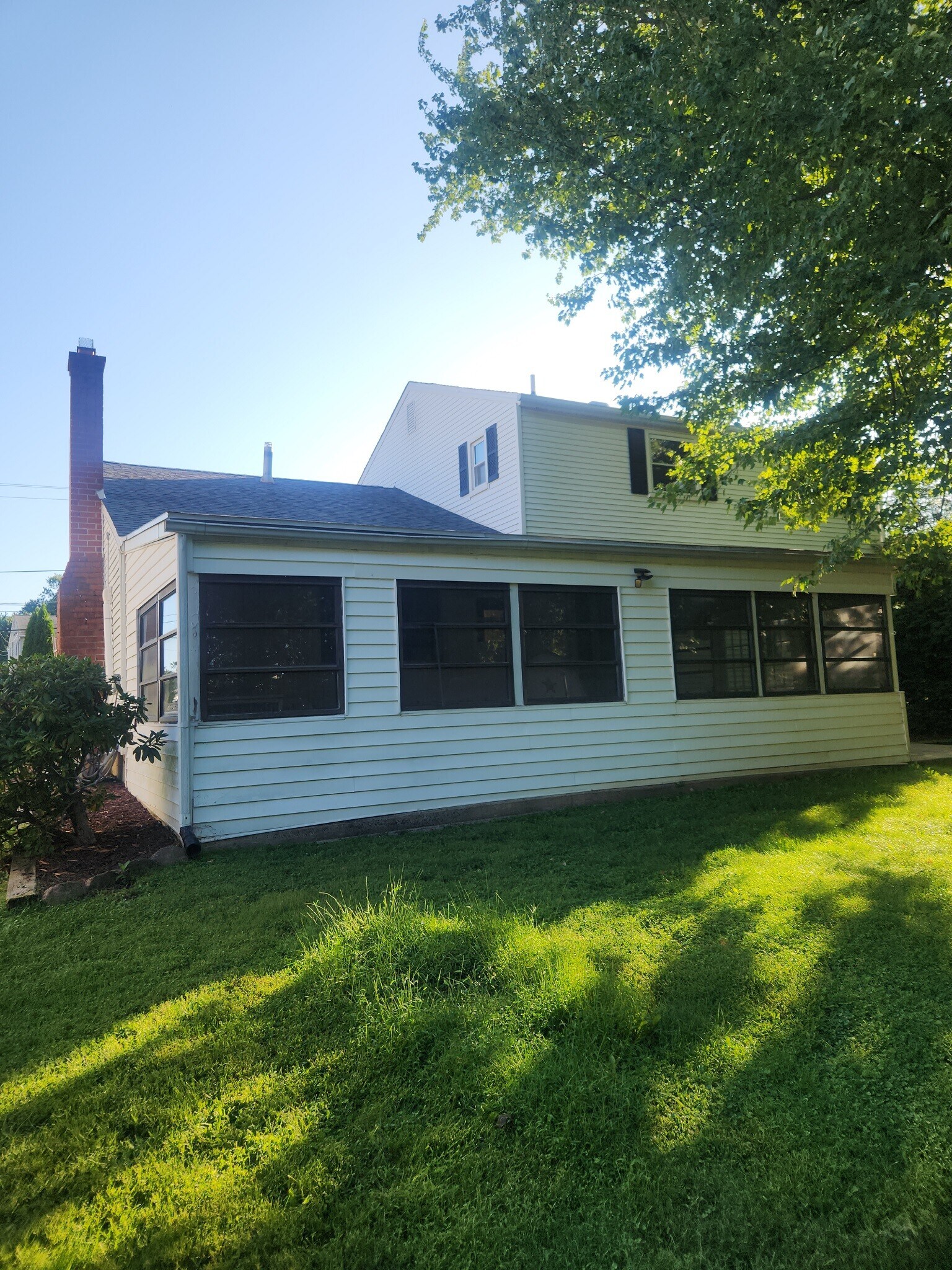 Building Photo - 662 Parmentier Rd