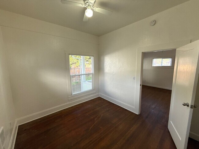 Building Photo - 1353 Commercial St SE