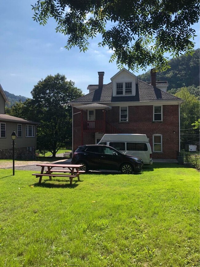 11019 Old Mount Savage Rd NW 11019 Old Mount Savage Rd NW Lavale MD