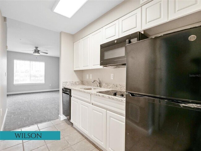 Building Photo - 7503 Atlantis Way