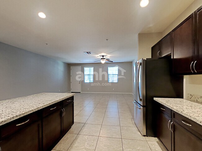 Building Photo - 20765 W Thomas Rd