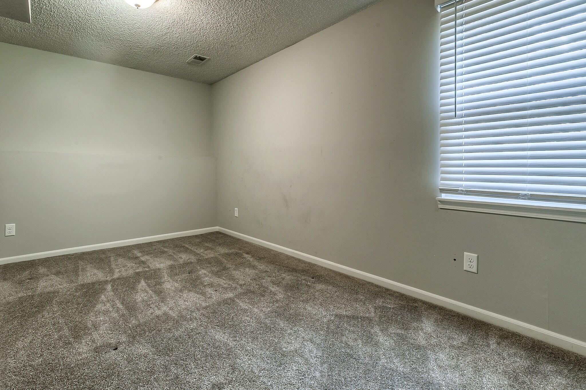 lower 2nd bedroom - 13749 W 62nd St