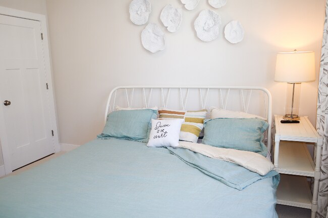 Building Photo - 38893 Verandah Bay Drive