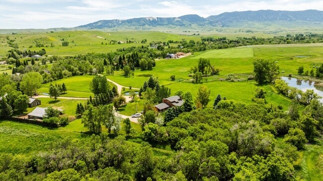 Building Photo - BIG HORN - 3 Bedroom/ 2 Bath HOME FOR RENT