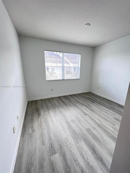 Building Photo - 5980 W Sample Rd