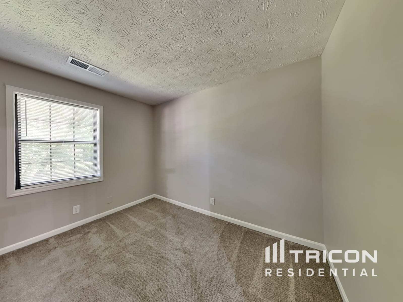 Building Photo - 1240 Bishops Lane Lawrenceville GA