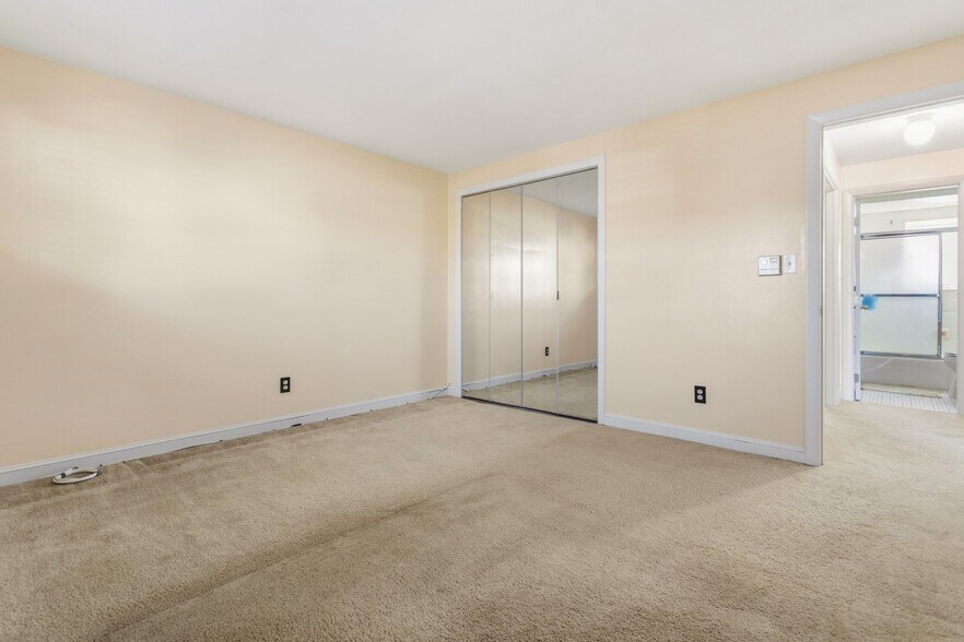 Building Photo - 36 Essex St