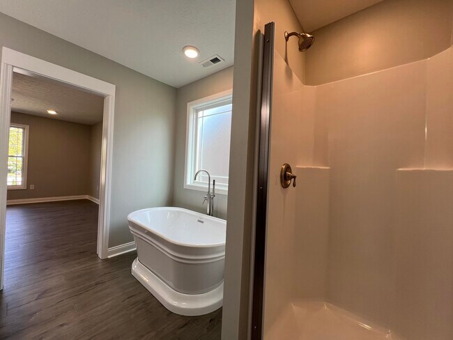 Building Photo - 309 Gallahadion Ct