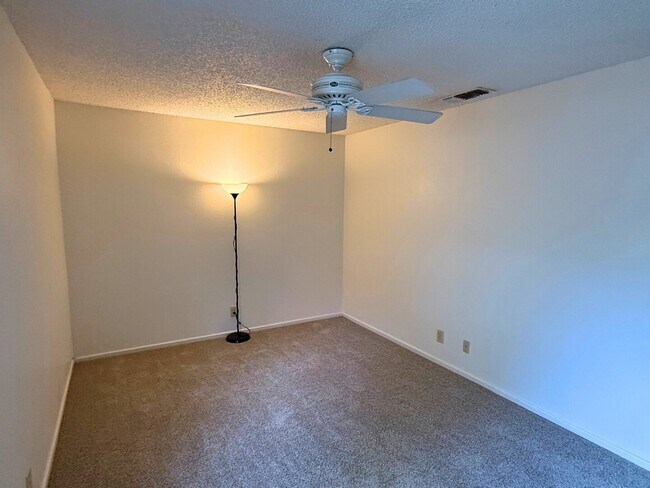 Building Photo - Move-In Special.  ½ off the first full month's rent with a 12 month lease