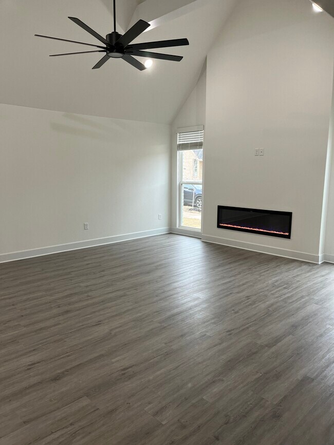 Building Photo - 3201 SW Lovely Ln