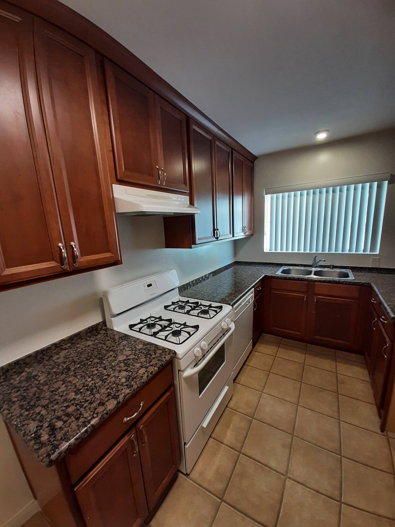 Building Photo - 14804 Dickens St