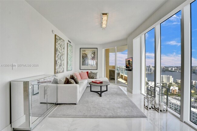 Building Photo - 17875 Collins Ave