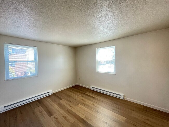 Building Photo - 173 Loudon Rd