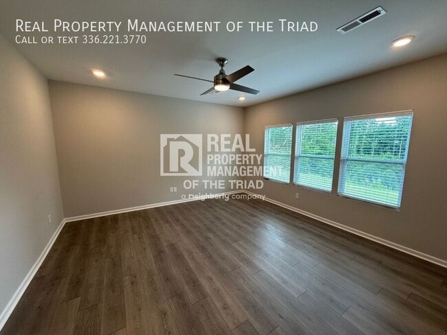 Building Photo - 2385 Dukes Hollow Ct