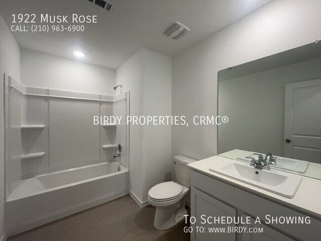 Building Photo - 1922 Musk Rose