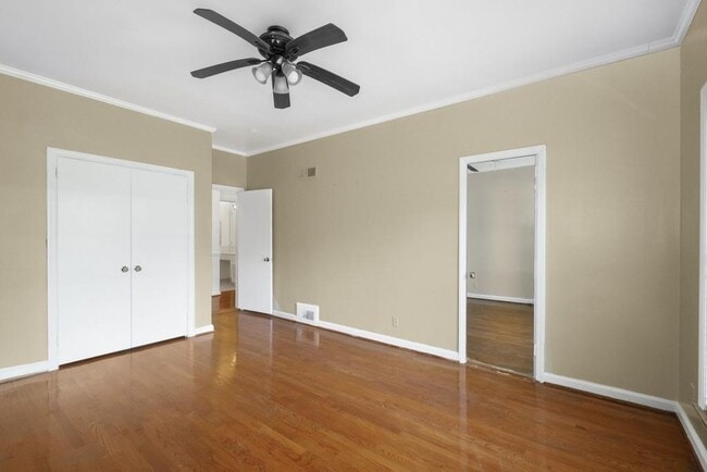 Building Photo - 757 Old Ivy Rd NE