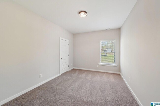 Building Photo - 439 Troubadour Ln