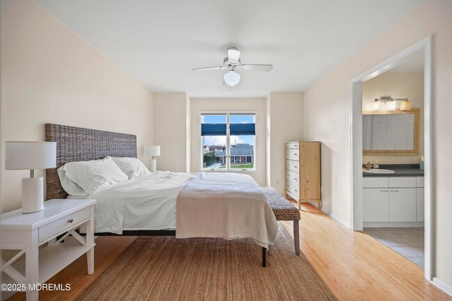 Building Photo - 202 2nd Ave