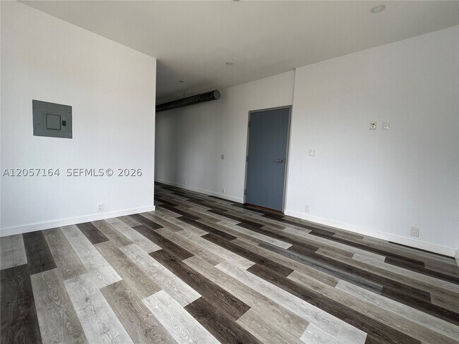 Building Photo - 1814 SW 22nd Terrace