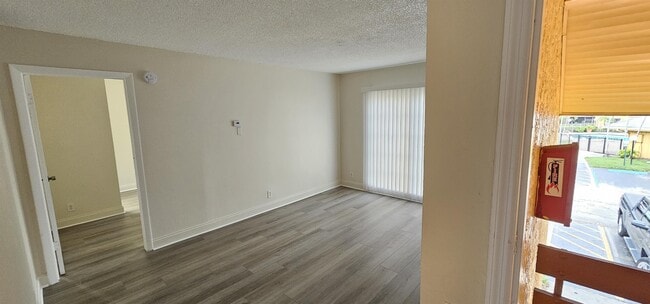 Building Photo - 4537 Treehouse Ln