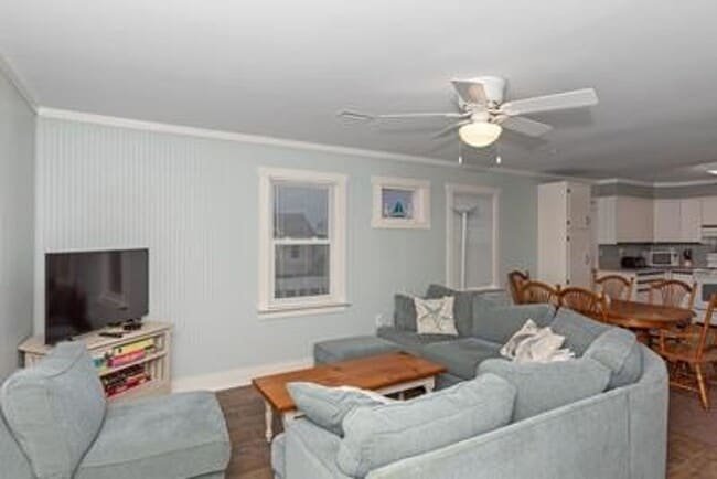 Building Photo - FULLY FURNISHED OFF-SEASON GETAWAY STARTIN...