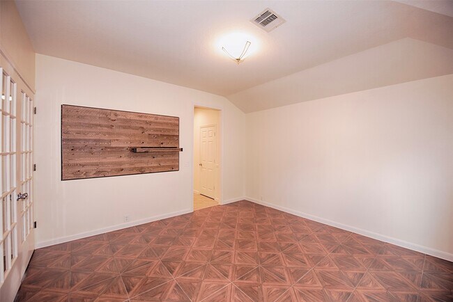 Building Photo - 2753 Foster Hill Dr