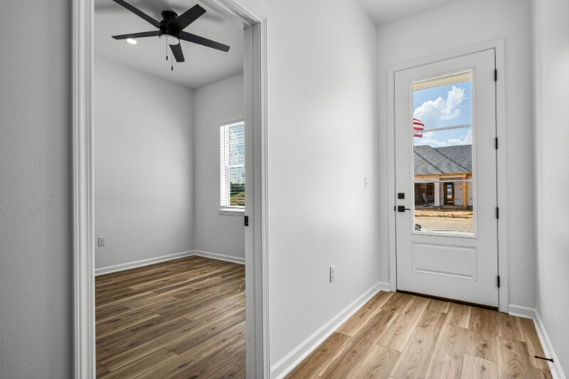 Building Photo - 204 Indigo Ln