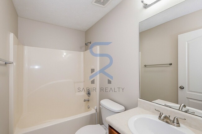 Building Photo - 655 Belle Grove Dr