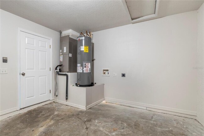 Building Photo - 37228 Grassy Hill Ln