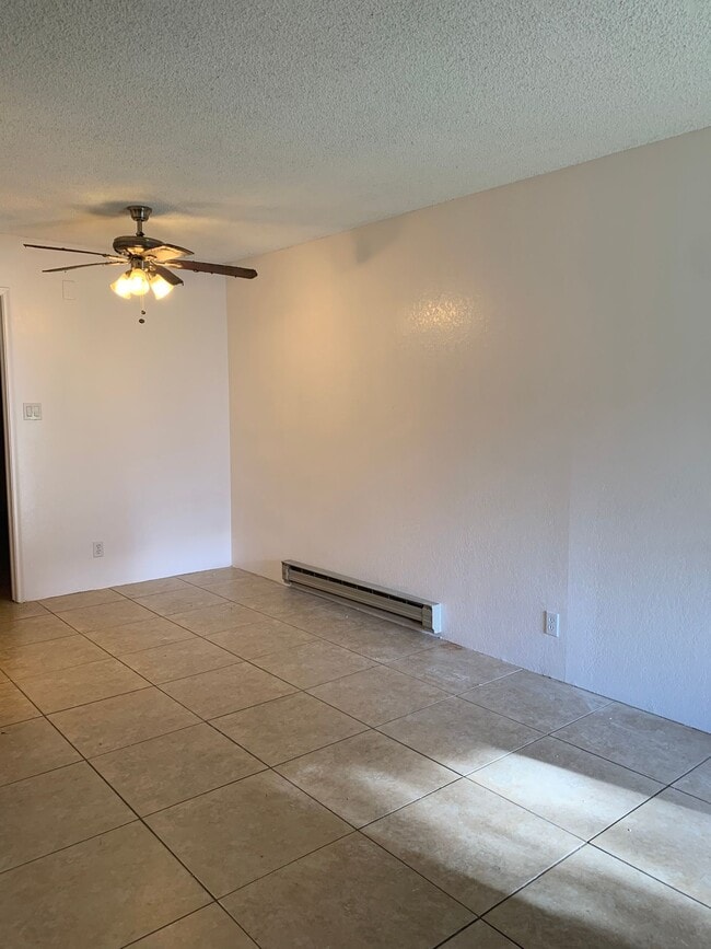 Building Photo - 2819 E Fort Lowell Rd