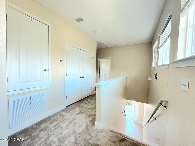 Building Photo - 100 Barefoot Falls