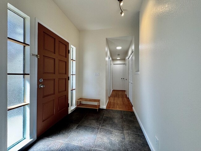 Building Photo - 59 Appian Way