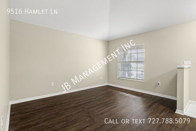 Building Photo - 9516 Hamlet Ln