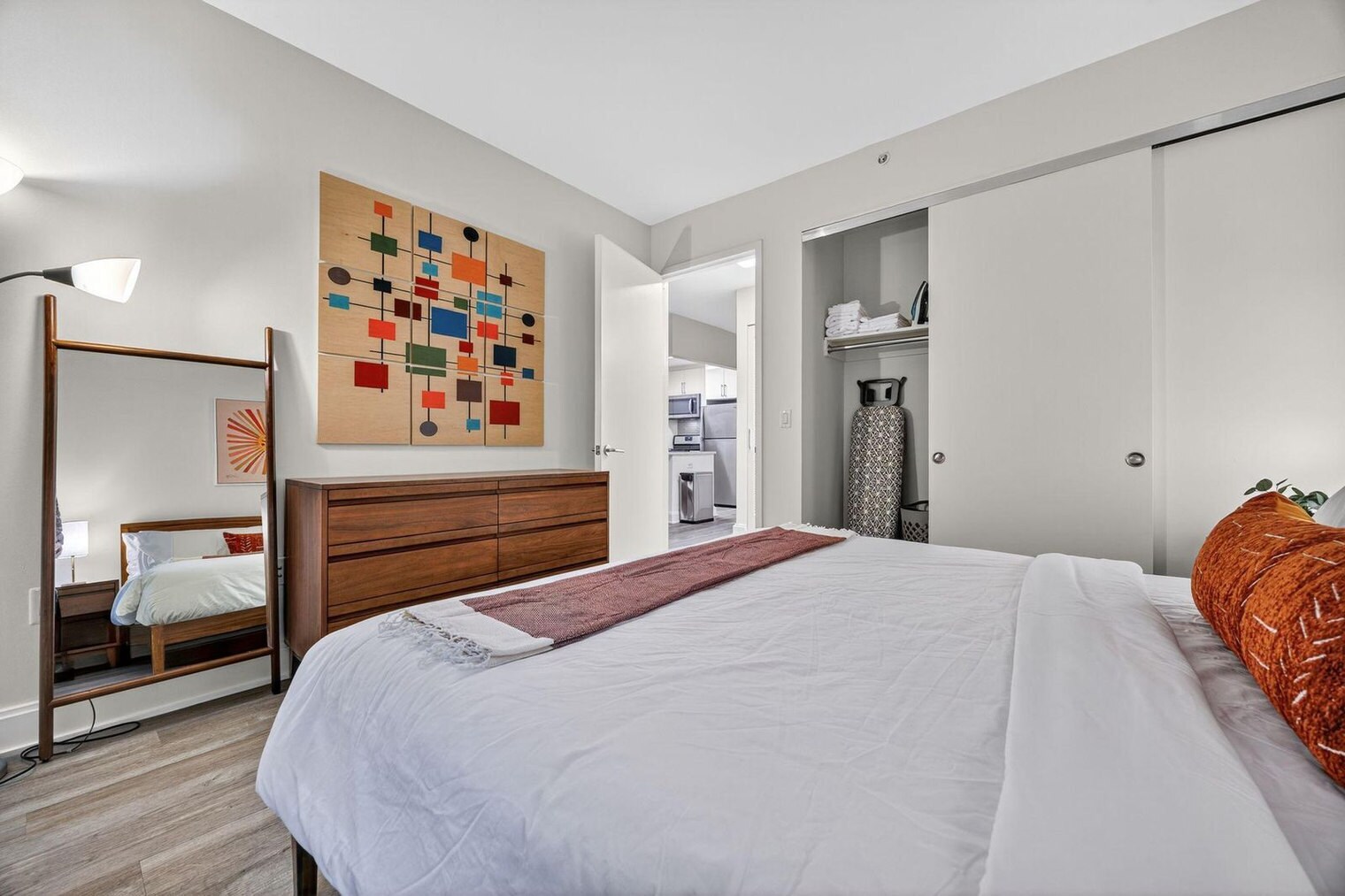 Building Photo - 10 Hanover Square