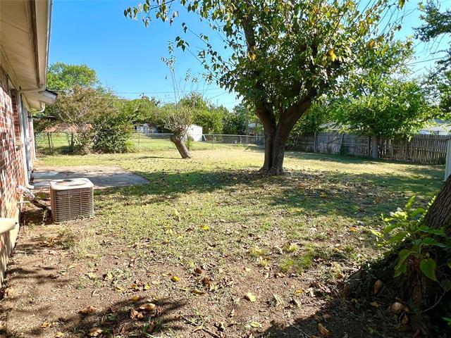 Building Photo - 6601 Woodway Dr