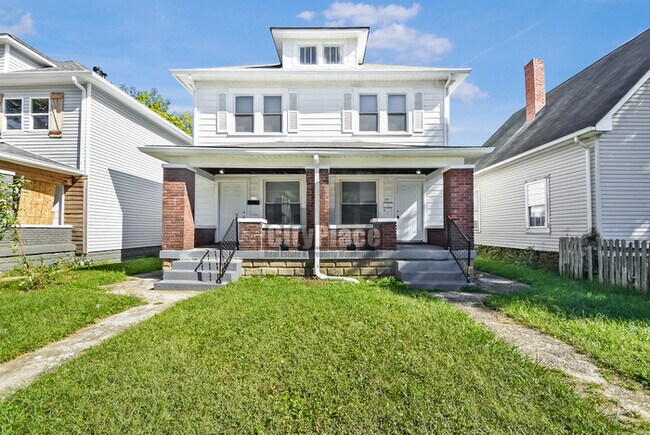 Primary Photo - 119 N Euclid Ave
