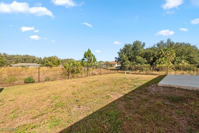 Building Photo - 2612 51st St SW