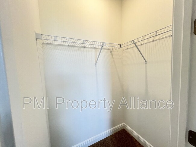 Building Photo - 2180 Axel St