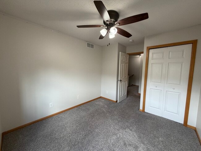 Building Photo - 17343 River Birch Ln S E