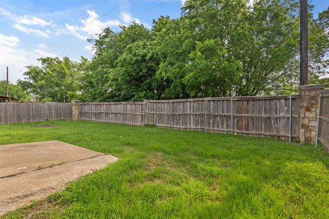 Building Photo - 308 Laurel Ln