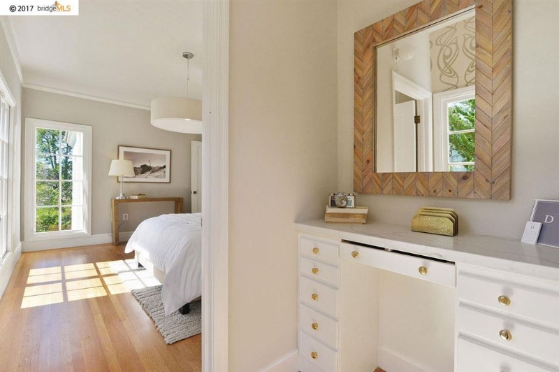 Building Photo - 4121 Greenwood Ave