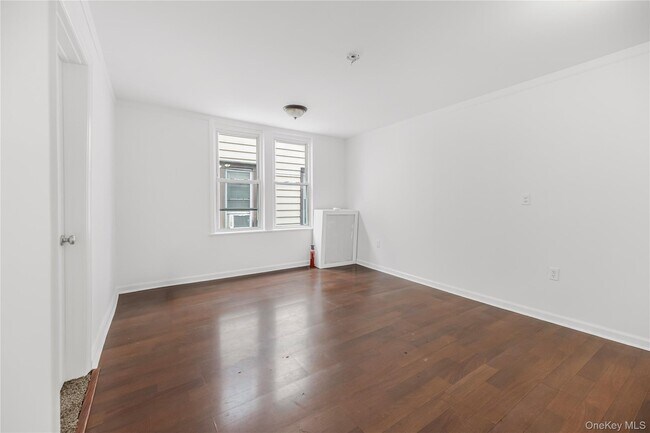 Building Photo - 151 Burhans Ave