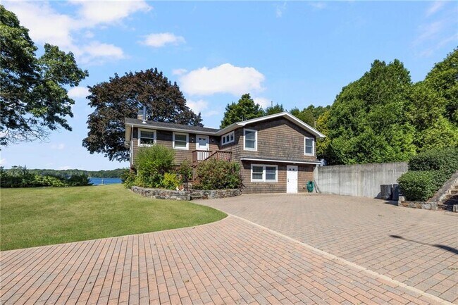 Building Photo - 14 Betty Hill Rd