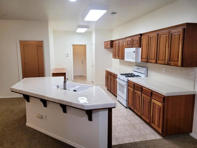 Building Photo - 2706 Gloria Ave